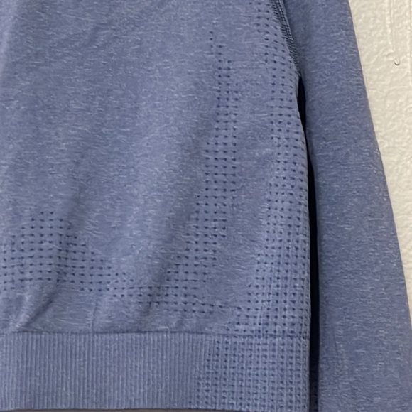 GYMSHARK LONG SLEEVE WORKOUT TOP - Picture 4 of 7